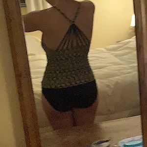 Women’s bathing suit size M